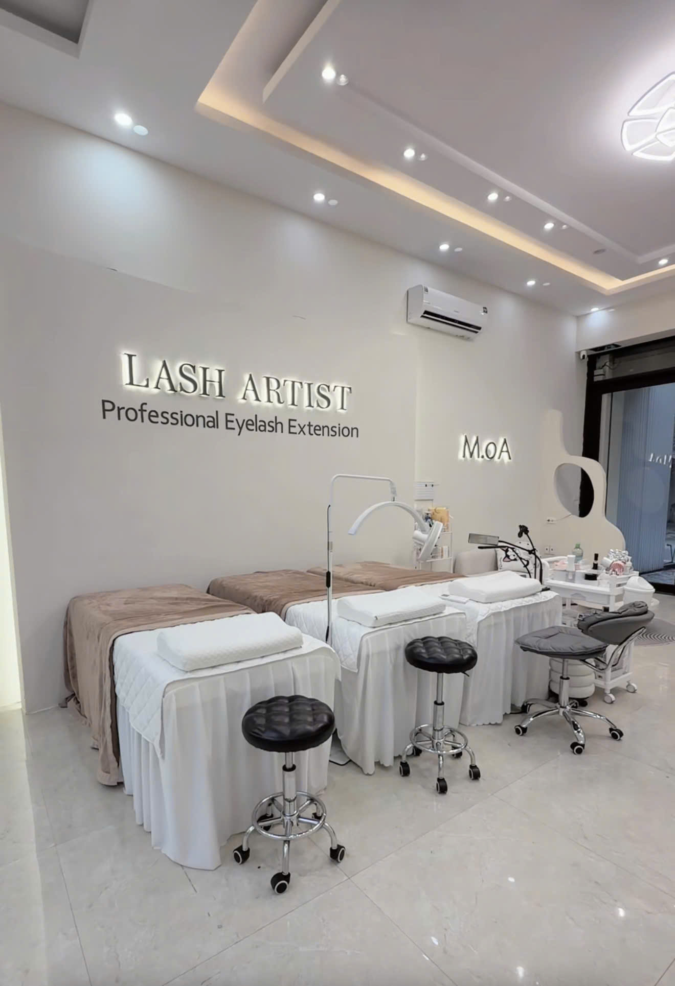 SANG LẠI TIỆM NỐI MI – 99 LÊ KHÔI, PHƯỜNG LÊ LỢI, TP. VINH , NGHỆ AN 16012099
