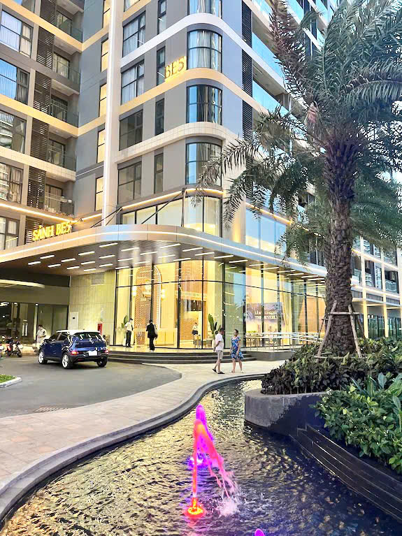 Shophouse Beverly trần cao 5,34m- xem thực tế mua trực tiếp. Booking now: 0933910039 16012121