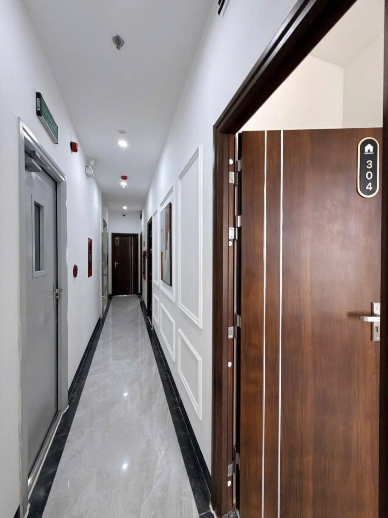 Bán Tòa nhà 6 Tầng - 24 CHDV  - Hẻm 8m Phan Huy Ích, 6,3x20m, HĐT 120tr/ tháng, 23,8 Tỷ. 16012130