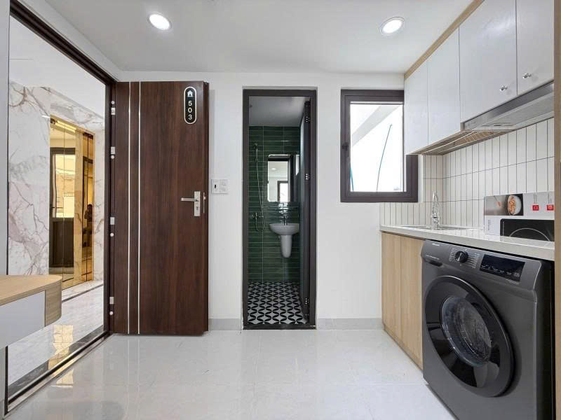 Bán Tòa nhà 6 Tầng - 24 CHDV  - Hẻm 8m Phan Huy Ích, 6,3x20m, HĐT 120tr/ tháng, 23,8 Tỷ. 16012130