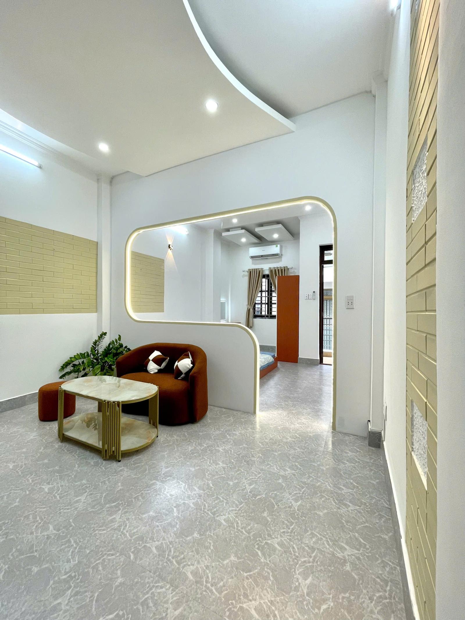 PHÒNG 33M² FULL NỘI THẤT – BAN CÔNG RIÊNG – QUẬN 1 16012135