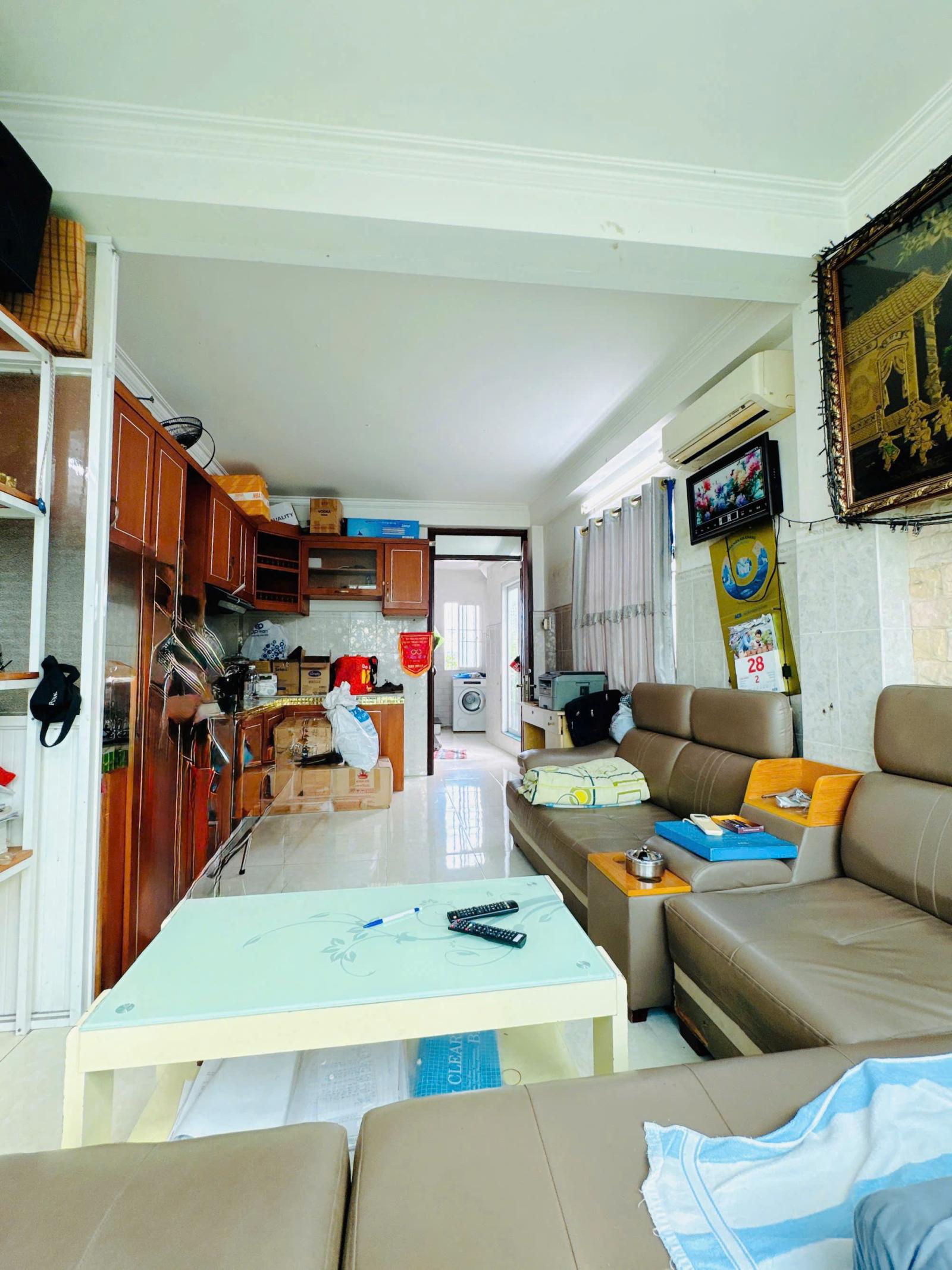 Nhà góc 6 tầng hẻm thông đường Hoài Thanh P14Q8. Giá: 4.48 tỷ 16012138