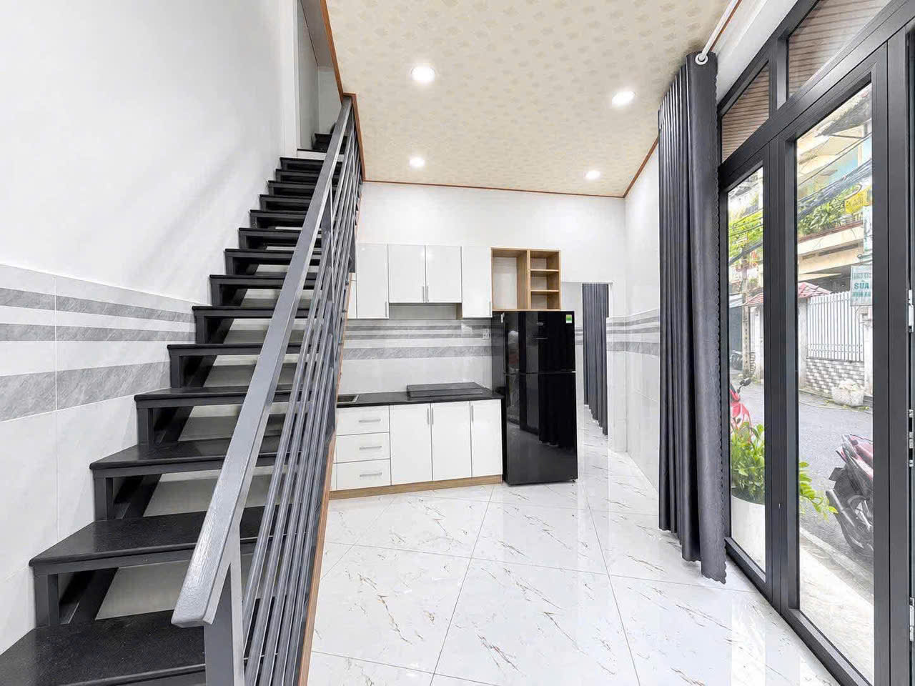 Bán nhà Mặt tiền đường số 1 - ngay Chung cư Bàu Cát, 9x5m, 2 tầng - 2 PN, hạ còn 5,4 Tỷ. 16012141