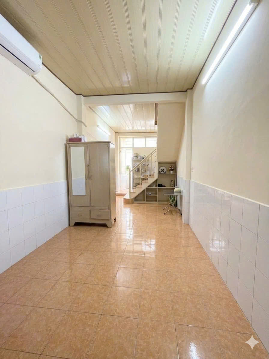 Nhà 2 tầng hẻm thông đường Nguyễn Chế Nghĩa P12Q8. Giá: 4.78 tỷ 16012146