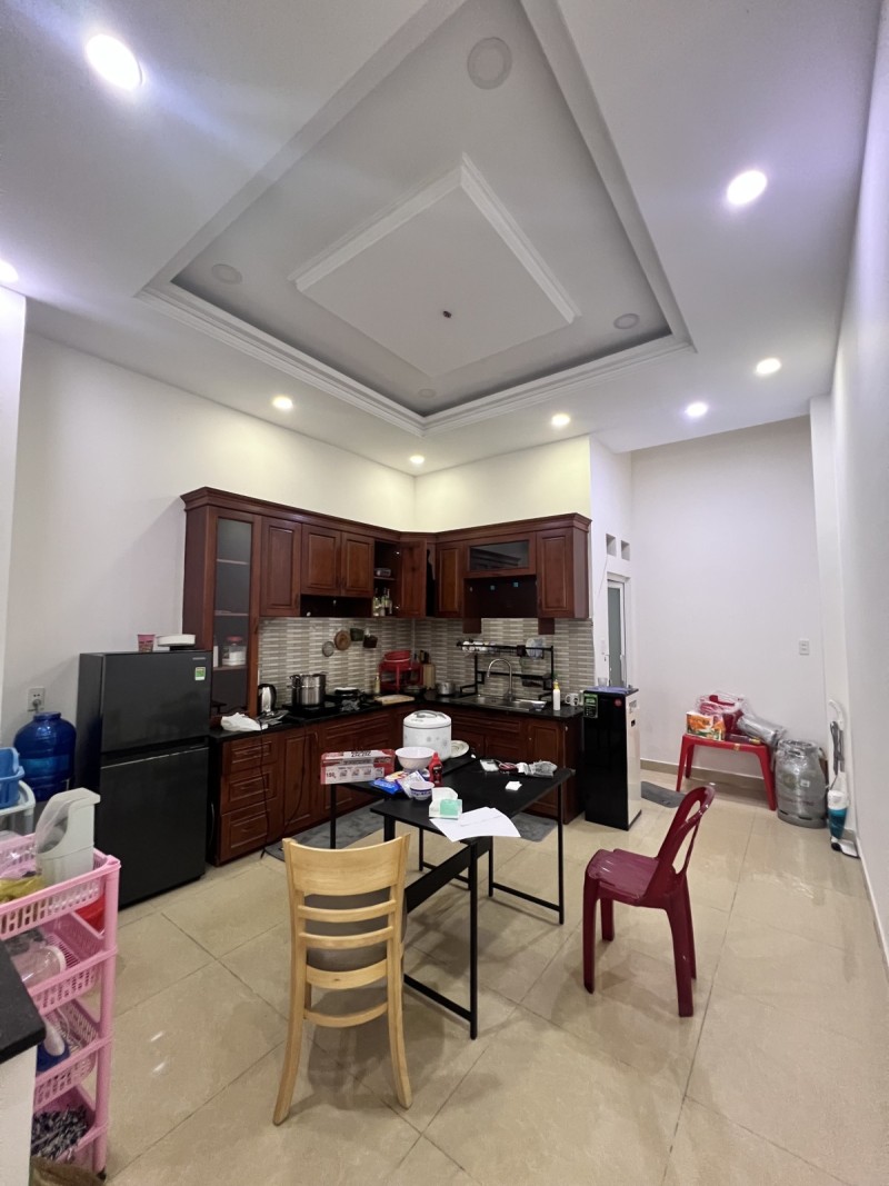 Bán nhà đường số 11, Trường Thọ, Thủ Đức, TP HCM. DT 57m2, 3 tầng, chỉ 7.42 tỷ, sổ hồng riêng. 16012168