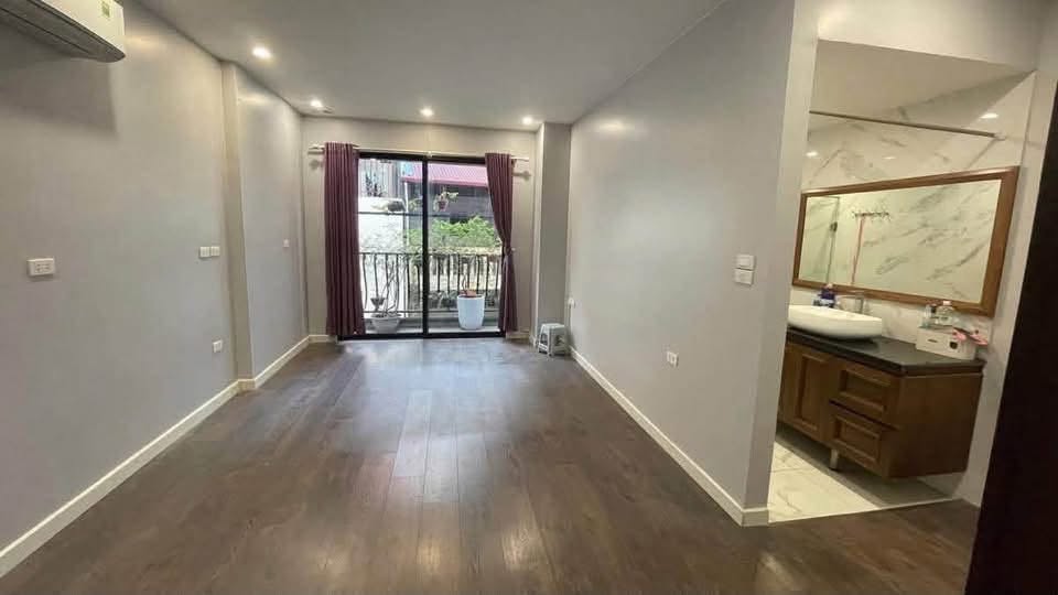 NHÀ LÔ GÓC PHÁO ĐÀI LÁNG – 60M² – MT 5,3M – 5 TẦNG – Ô TÔ ĐỖ CÁCH 10M – Ô CHỜ THANG MÁY – SỔ VUÔNG 16012176