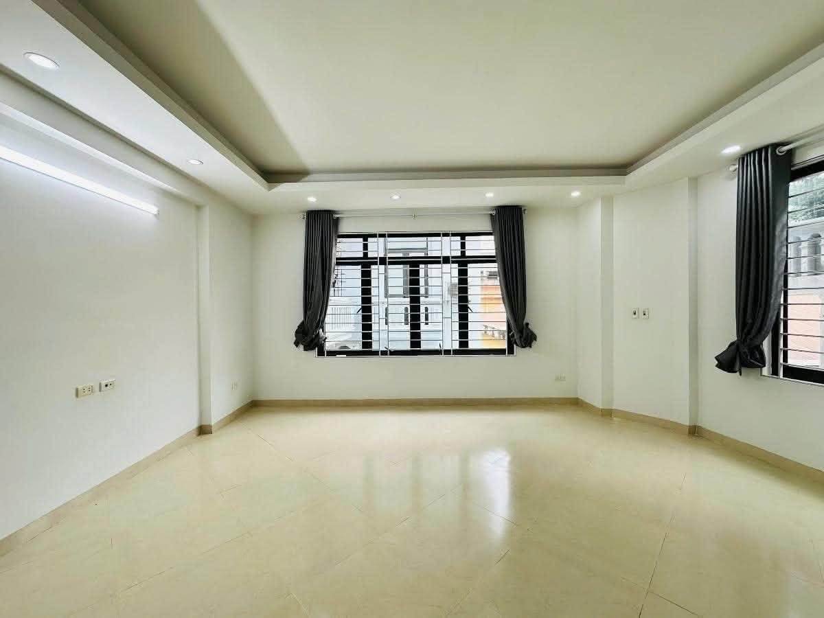 NHÀ LÔ GÓC HOÀNG HOA THÁM – 43M² – MT 5,6M – 5 TẦNG – NGÕ THÔNG – BA GÁC TẬN CỬA – SIÊU THOÁNG 16012177