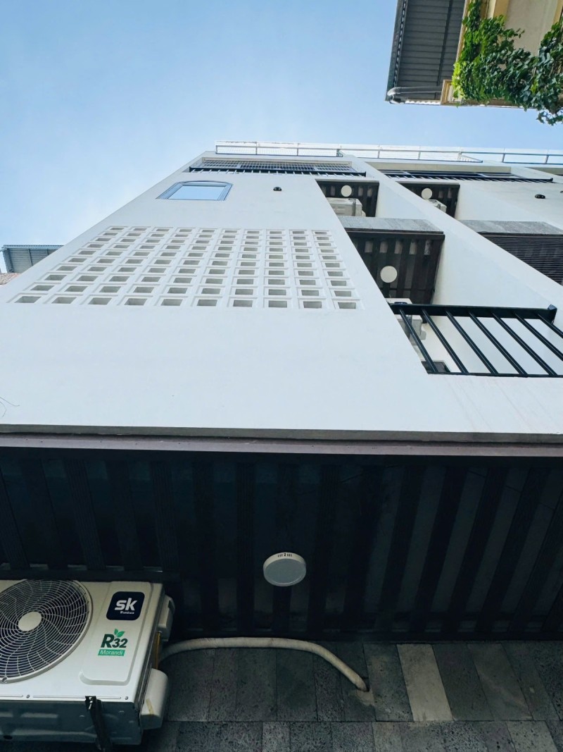 Bán nhà Ngọc Thuỵ,Long Biên 5 tầng,35m oto đỗ cổng nhỉnh 8 tỷ 16012207