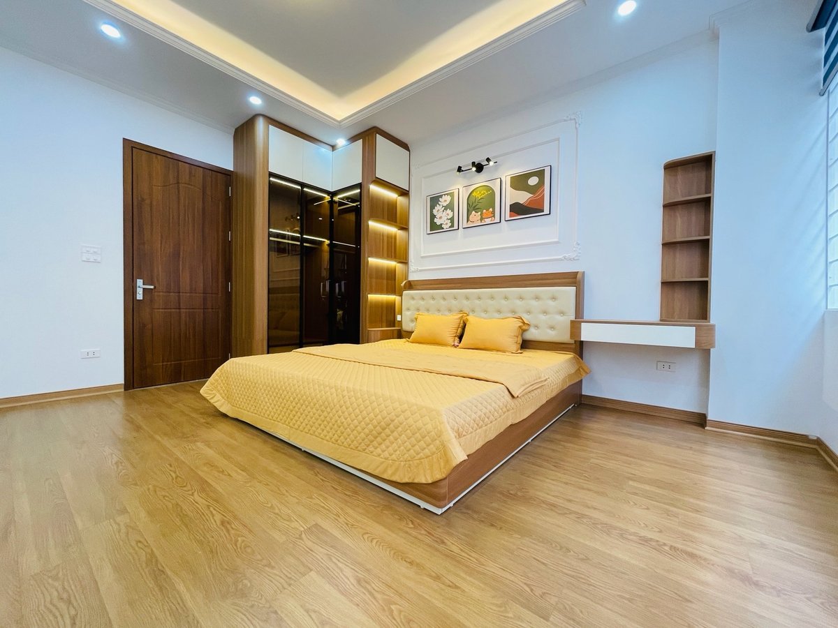 Bán Nhà Bùi Xương Trạch. Thanh Xuân. Lô Góc. Ô Tô. DT 40m2. MT 4.8m. 5 Tầng. Giá 10,4 Tỷ 16012211