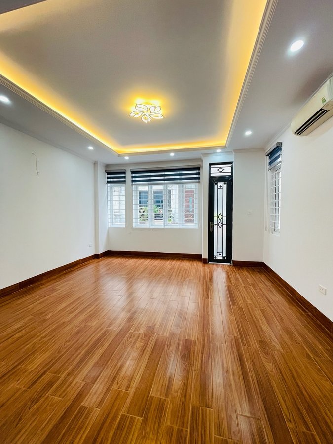 Bán Nhà Bùi Xương Trạch. Thanh Xuân. Lô Góc. Ô Tô. DT 40m2. MT 4.8m. 5 Tầng. Giá 10,4 Tỷ 16012211