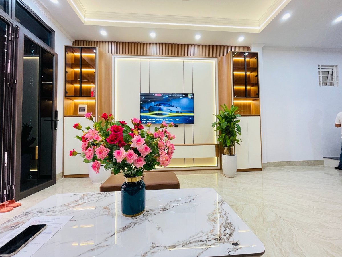 Bán Nhà Bùi Xương Trạch. Thanh Xuân. Lô Góc. Ô Tô. DT 40m2. MT 4.8m. 5 Tầng. Giá 10,4 Tỷ 16012211