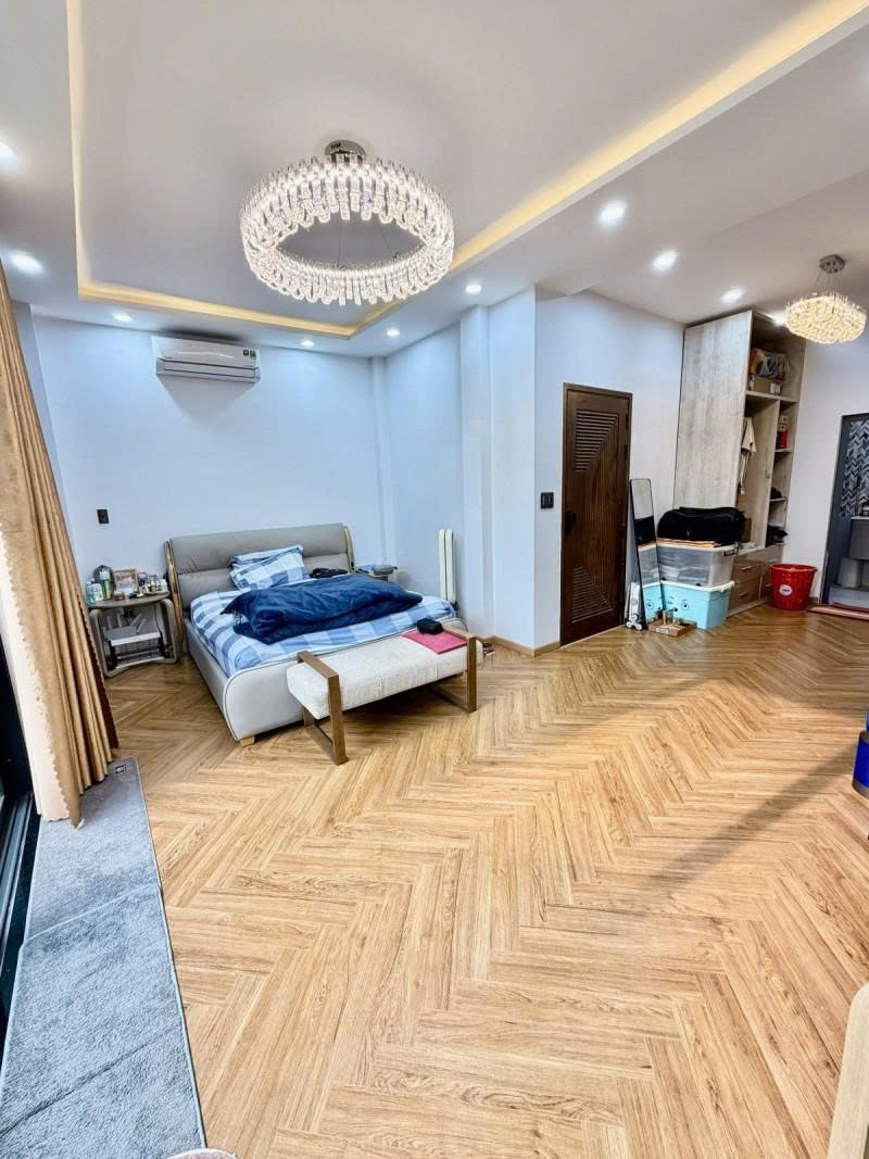 Bán nhà Hẻm 6m Hồng Bàng - gần Minh Phụng, 5,5x9m, 5 T - 4 PN, tặng full nội thất, 11 Tỷ. 16012233