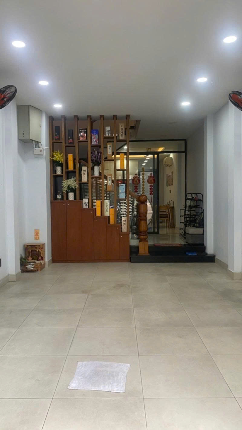 Bán nhà HXH 8m Diệp Minh Châu - thông Tân Sơn Nhì, 4x17m, 5  tầng  - 4 PN, 12,3 Tỷ. 16012240