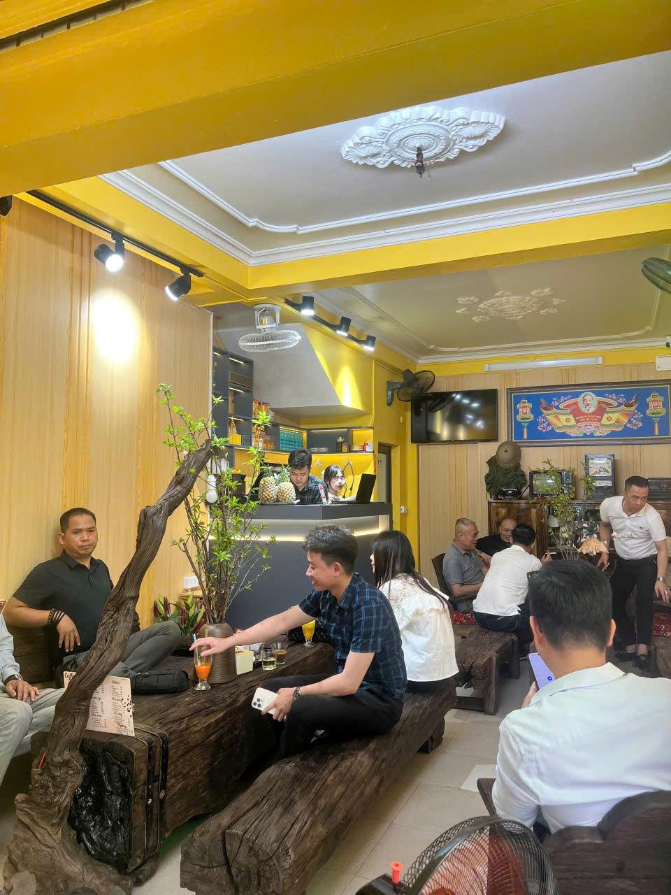 CHÍNH CHỦ SANG NHƯỢNG QUÁN COFFEE ĐẸP – CĂN GÓC 2 MẶT TIỀN TẠI PHƯỜNG MAI DỊCH, QUẬN CẦU GIẤY, HÀ 16012286