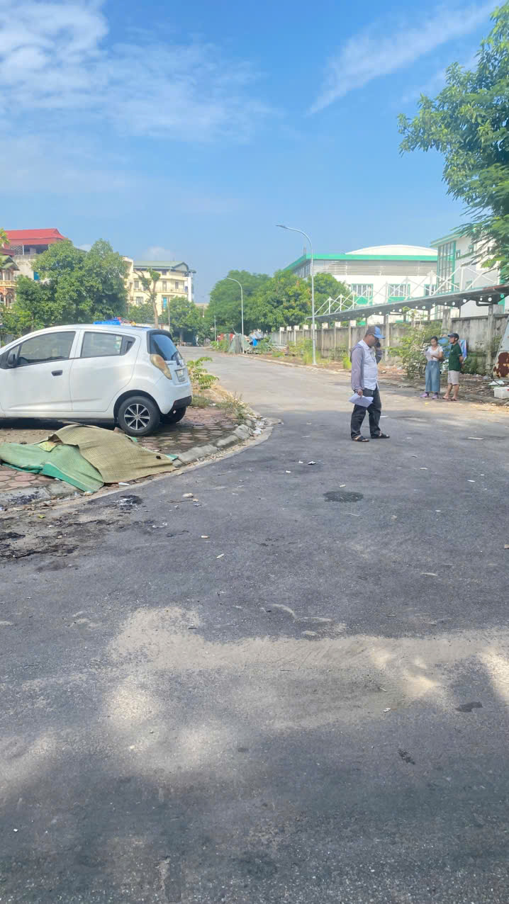 ĐẤT ĐẤU GIÁ VOI PHỤC – GIA LÂM  LÔ ĐẸP 79–80M²  MẶT TIỀN 5M  ĐƯỜNG 11M CÓ VỈA HÈ 16012287