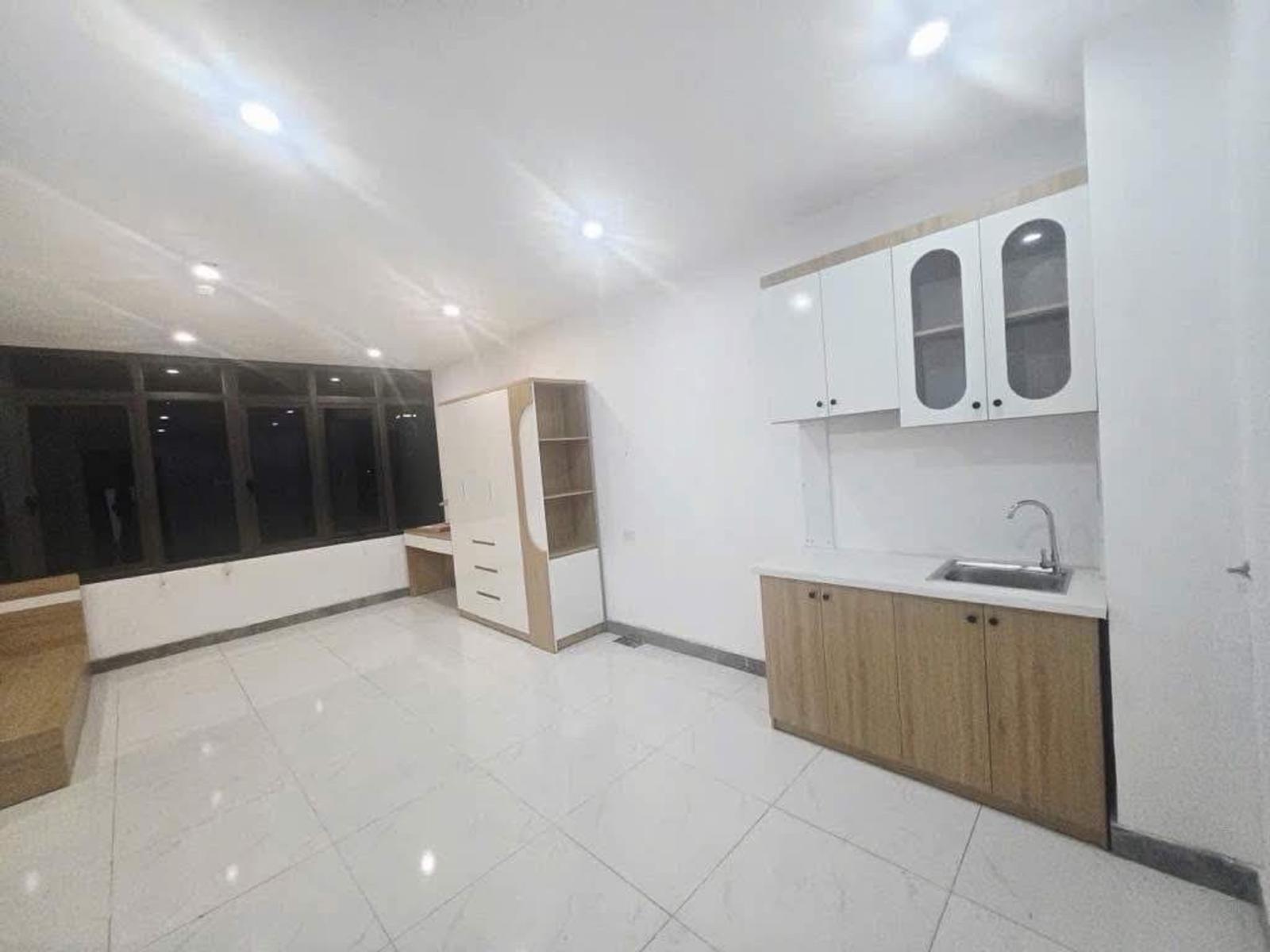 sở hữu ngay tòa nhà KIM GIANG  vừa TÍCH SẢN VỪA CÓ DÒNG TIỀN PHÁP LÝ SẠCH VỊ TRÍ VÀNG  16012299
