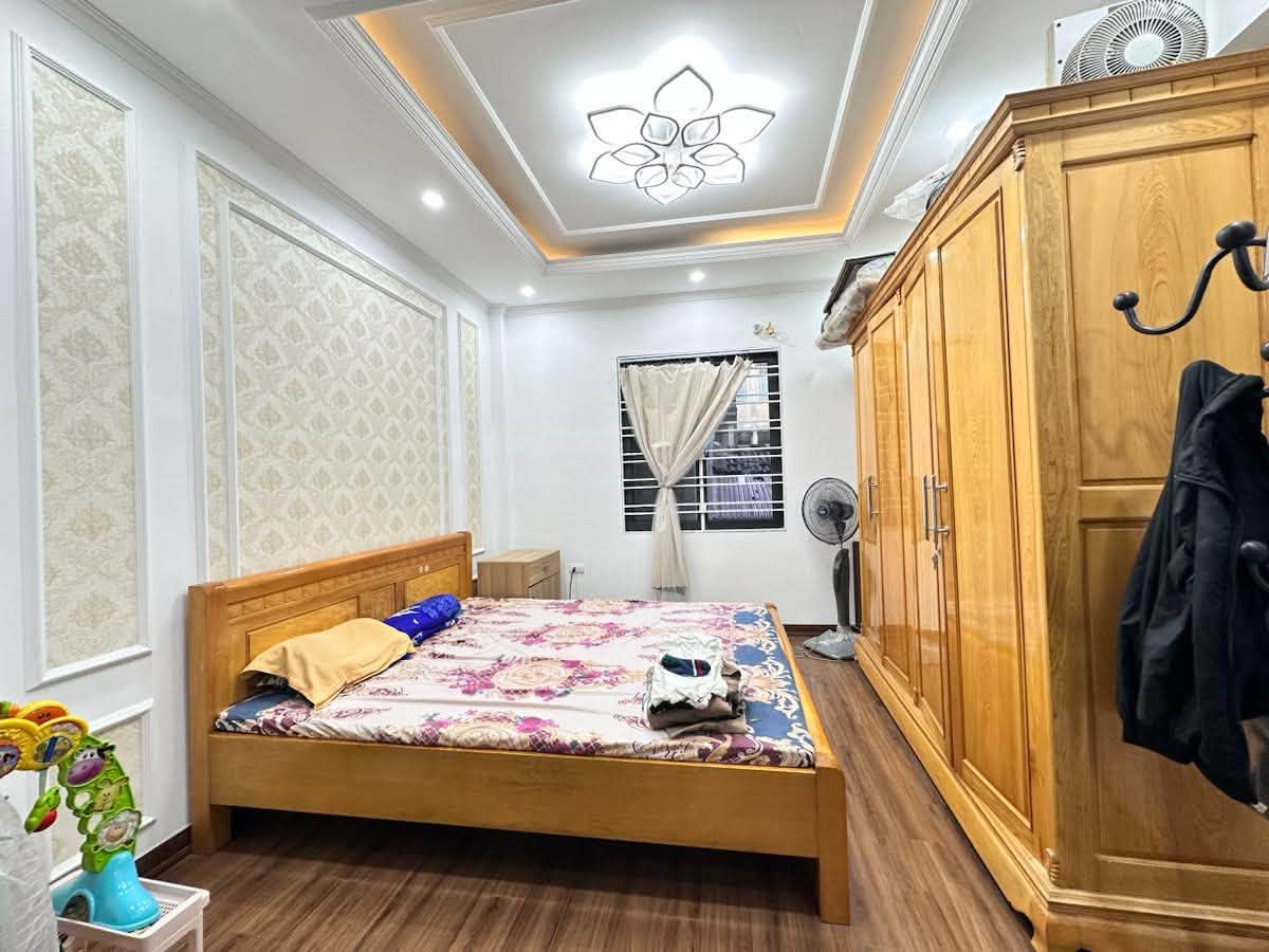 Bán nhà Lò Đúc, 40m2, 5 tầng, mặt tiền 4m, 15.5 tỉ, cách mặt phố 1 nhà, ngõ rộng thoáng, nhà đẹp ở 16012310