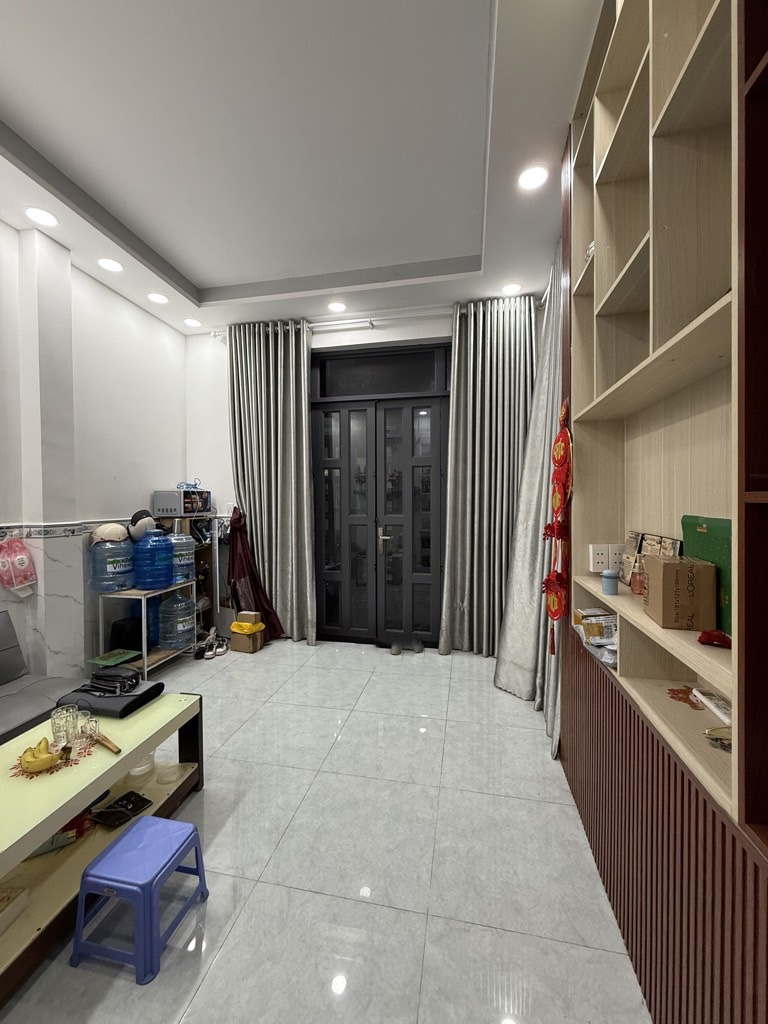 L3013  Nhà đẹp gần Emart Phan Huy Ích, nhỉnh 4 tỷ 16012339