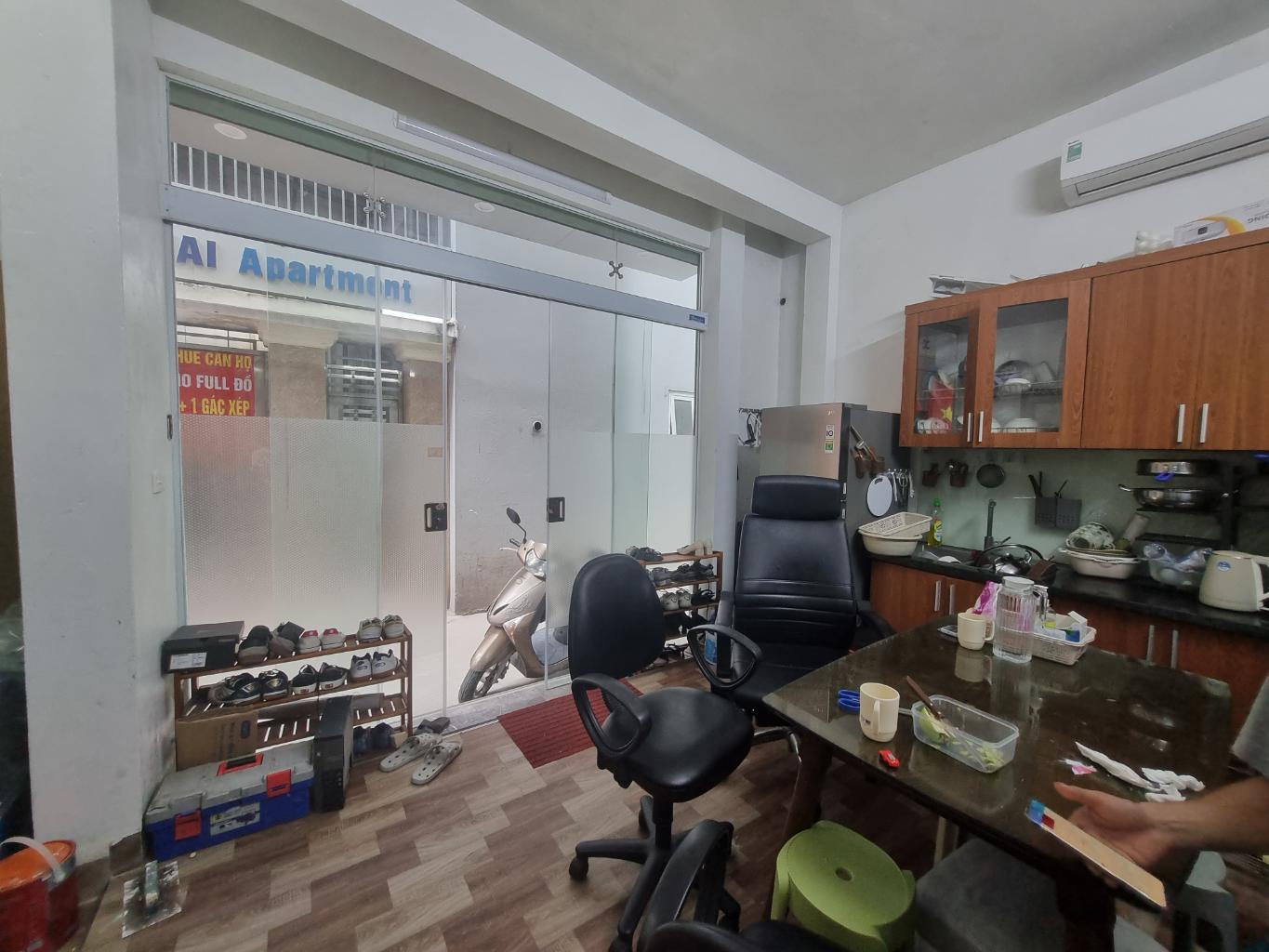 tòa nhà KIM GIANG 100m DÒNG TIỀN đều đặn PHÁP LÝ CHUẨN ngõ THÔNG CHO THUÊ CAO GIỮ TIỀN TỐT  16012353