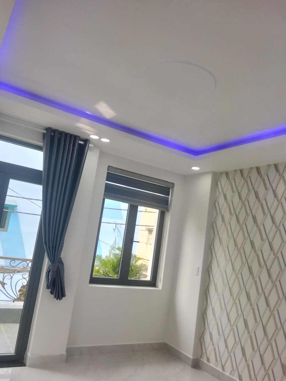 Nhà lô góc Trần Thị Hè, Quận 12 - 4x16m, 3PN, hẻm xe hơi thông, nhà mới, giá 4,85 tỷ 16012370