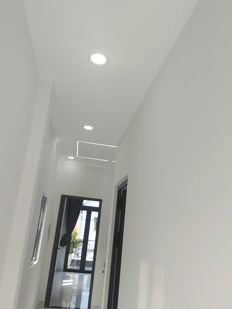 Nhà lô góc Trần Thị Hè, Quận 12 - 4x16m, 3PN, hẻm xe hơi thông, nhà mới, giá 4,85 tỷ 16012370