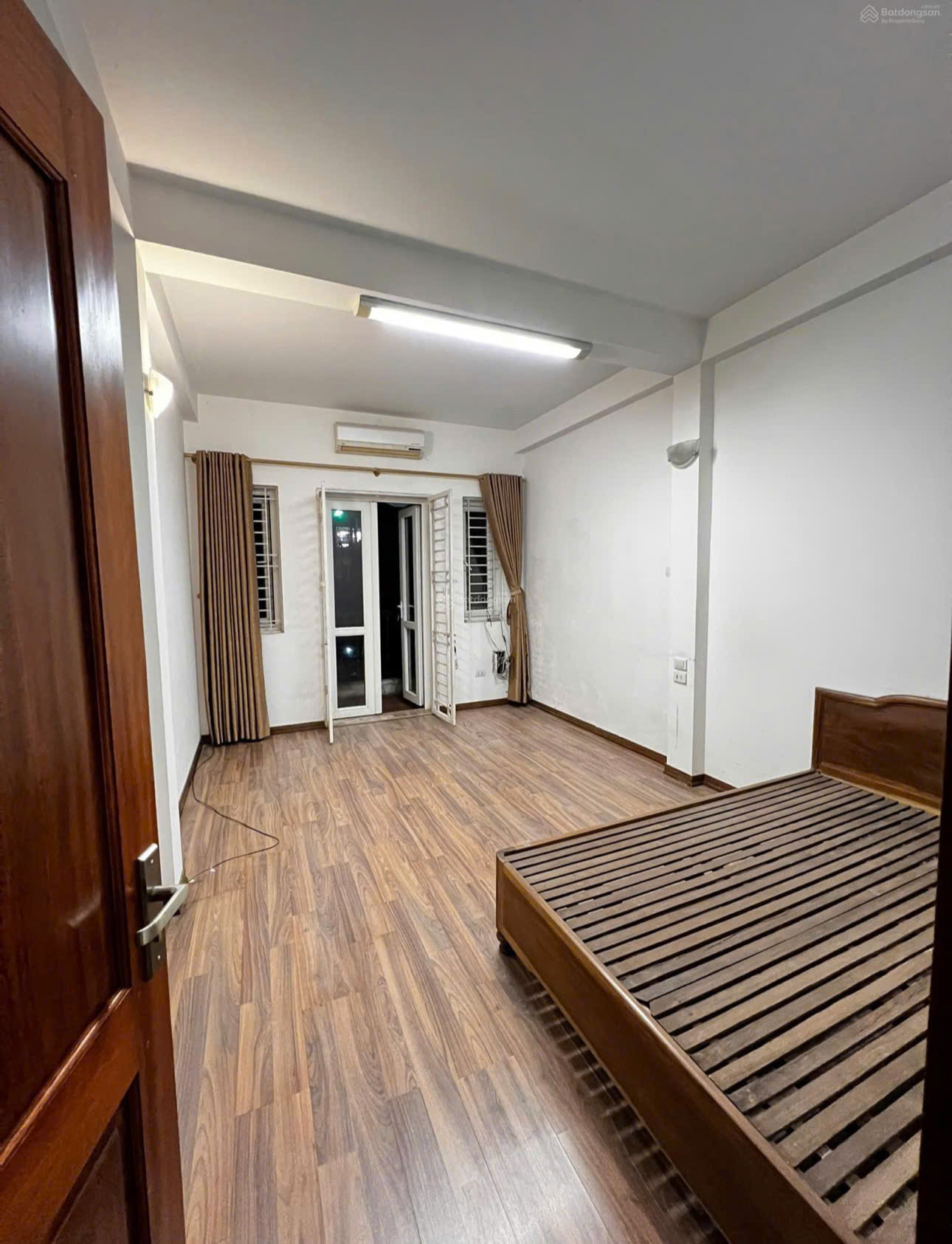 Cho Thuê nhà Nguyên căn Hồng Tiến- 65m 3 tầng 3 ngủ đủ Nội thất 10tr/tháng 16012462