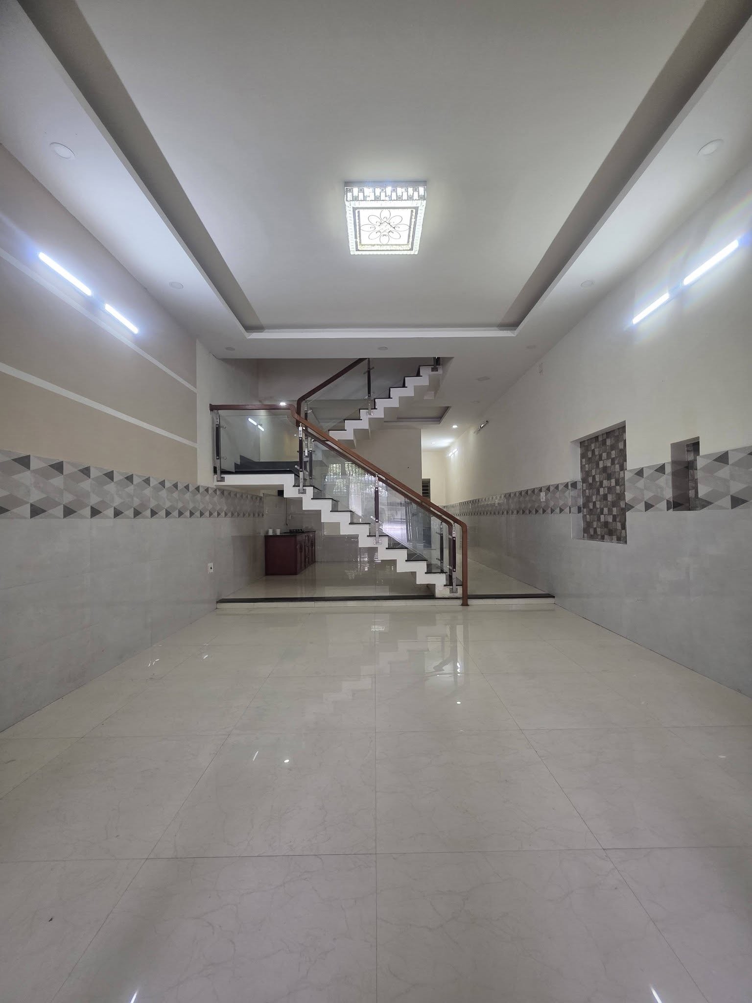 BÁN NHÀ 3 TẦNG MẶT TIỀN ĐƯỜNG 10,5M PHẠM VĂN NGÔN – GIÁ HỢP LÝ 6 TỶ 850 16012501