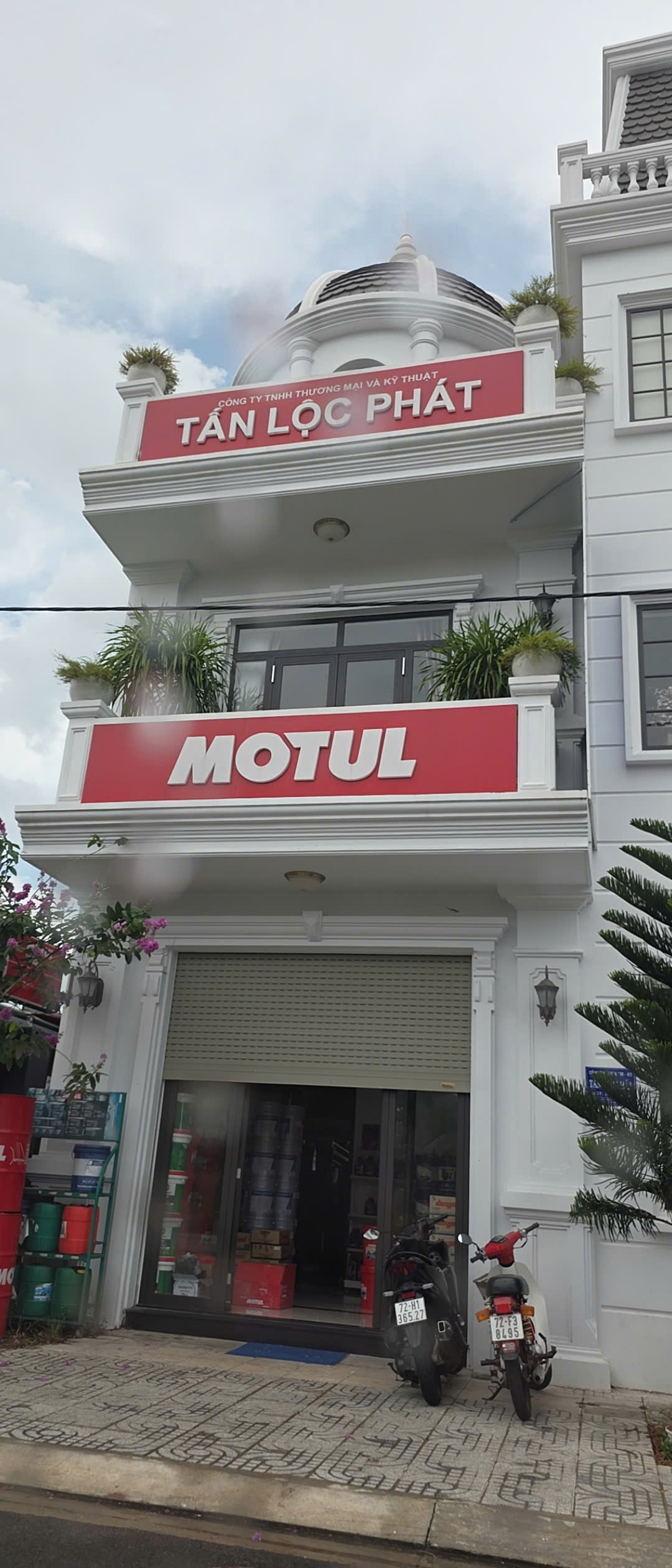 Bán cho thuê villa cao cấp phong cách tân cổ điển thị trấn long điền brvt 16012528