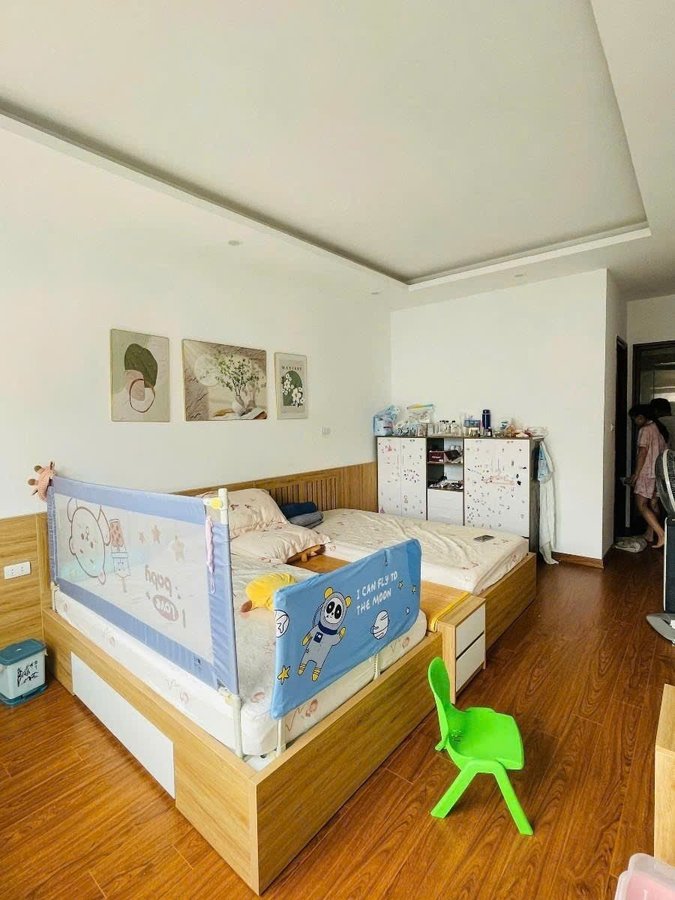Bán Nhà Lạc Long Quân. Cầu Giấy. 6 Tầng Thang Máy. DT 35m2. MT 3.4m. Giá 10.8 Tỷ. 16012546