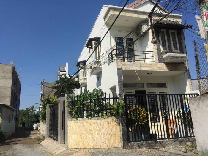NHÀ VƯỜN 2 MẶT TIỀN – SÂN ĐỂ Ô TÔ – HỒ CÁ KOI – NGANG 8M – GIÁ 4,4 TỶ 16012559