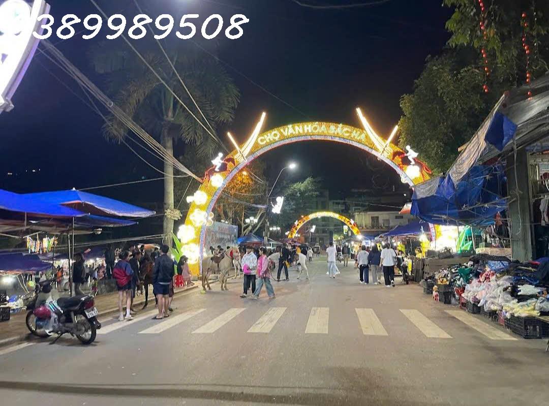 Cần bán nhà mặt phố, mặt chợ Bắc Hà - Lào Cai 16012567
