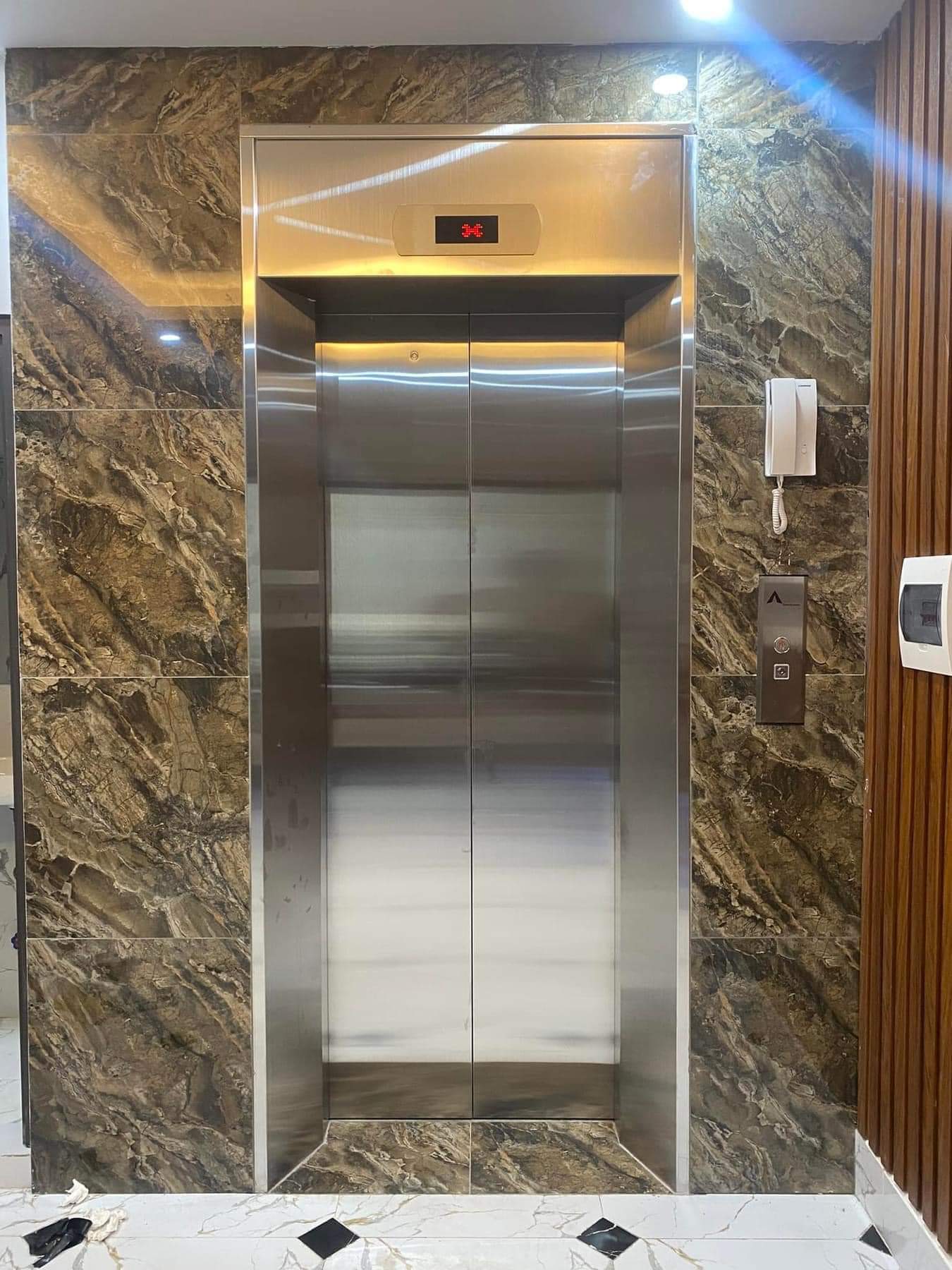 Cho thuê nhà, 86m2- 5.5T, Nguyễn Trường Tộ, Hàng Than, Trấn Vũ -31 tr 16012602
