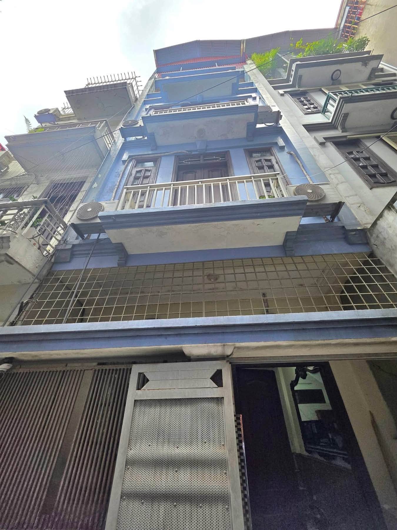 NHÀ DÂN XÂY YÊN LÃNG – 47M² – MT 4,5M – 4 TẦNG + TUM – NGÕ 3M – NHÀ XÂY CHẮC CHẮN – LÕI ĐỐNG ĐA 16012649