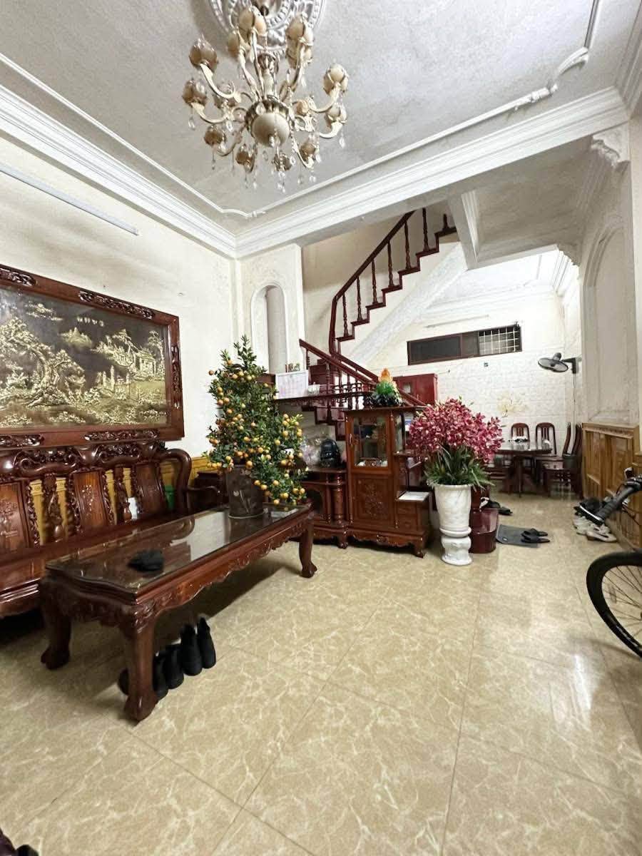 NHÀ DÂN XÂY YÊN LÃNG – 47M² – MT 4,5M – 4 TẦNG + TUM – NGÕ 3M – NHÀ XÂY CHẮC CHẮN – LÕI ĐỐNG ĐA 16012649
