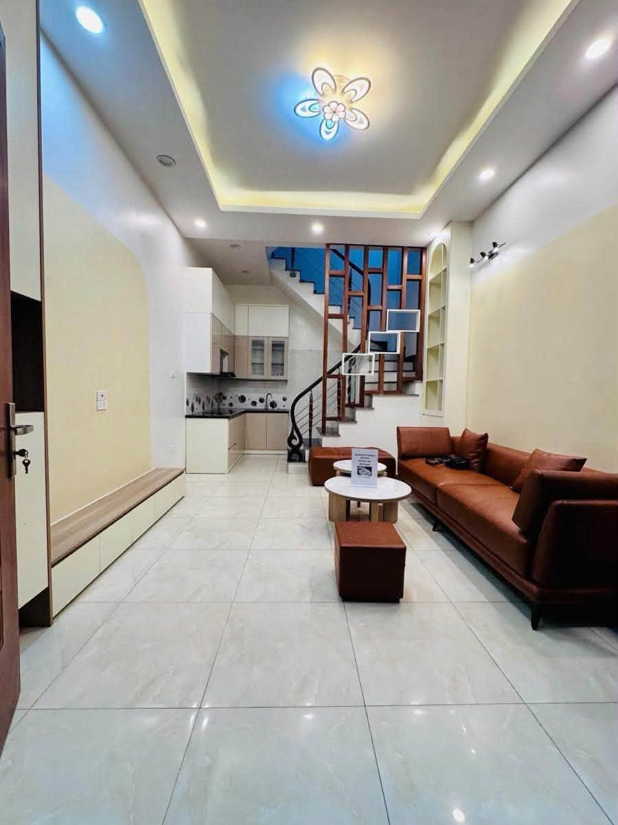 NHÀ ĐẸP HÀO NAM – 30,8M² – MT 4,2M – 4 TẦNG + TUM – GẦN PHỐ – GẦN METRO CÁT LINH – SÂN ĐỂ XE 16012656