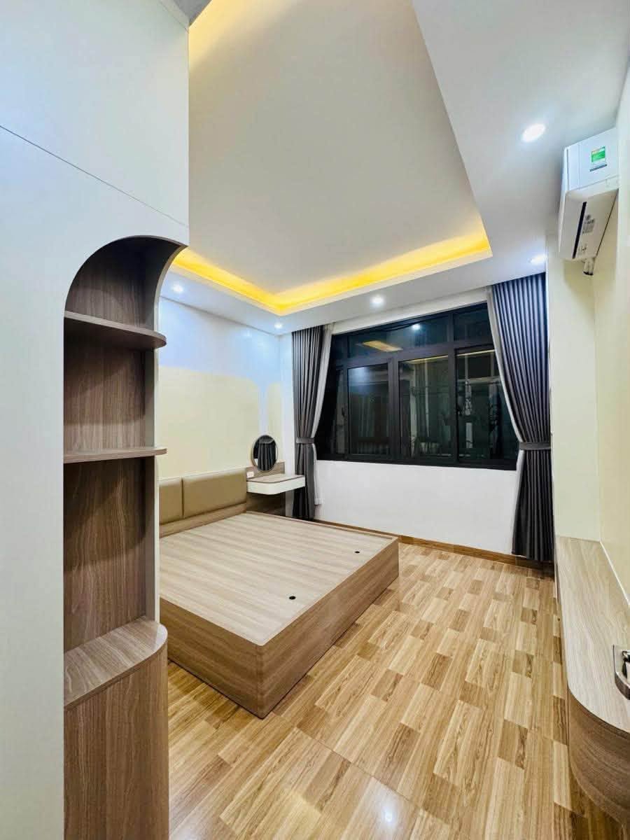 NHÀ ĐẸP HÀO NAM – 30,8M² – MT 4,2M – 4 TẦNG + TUM – GẦN PHỐ – GẦN METRO CÁT LINH – SÂN ĐỂ XE 16012656
