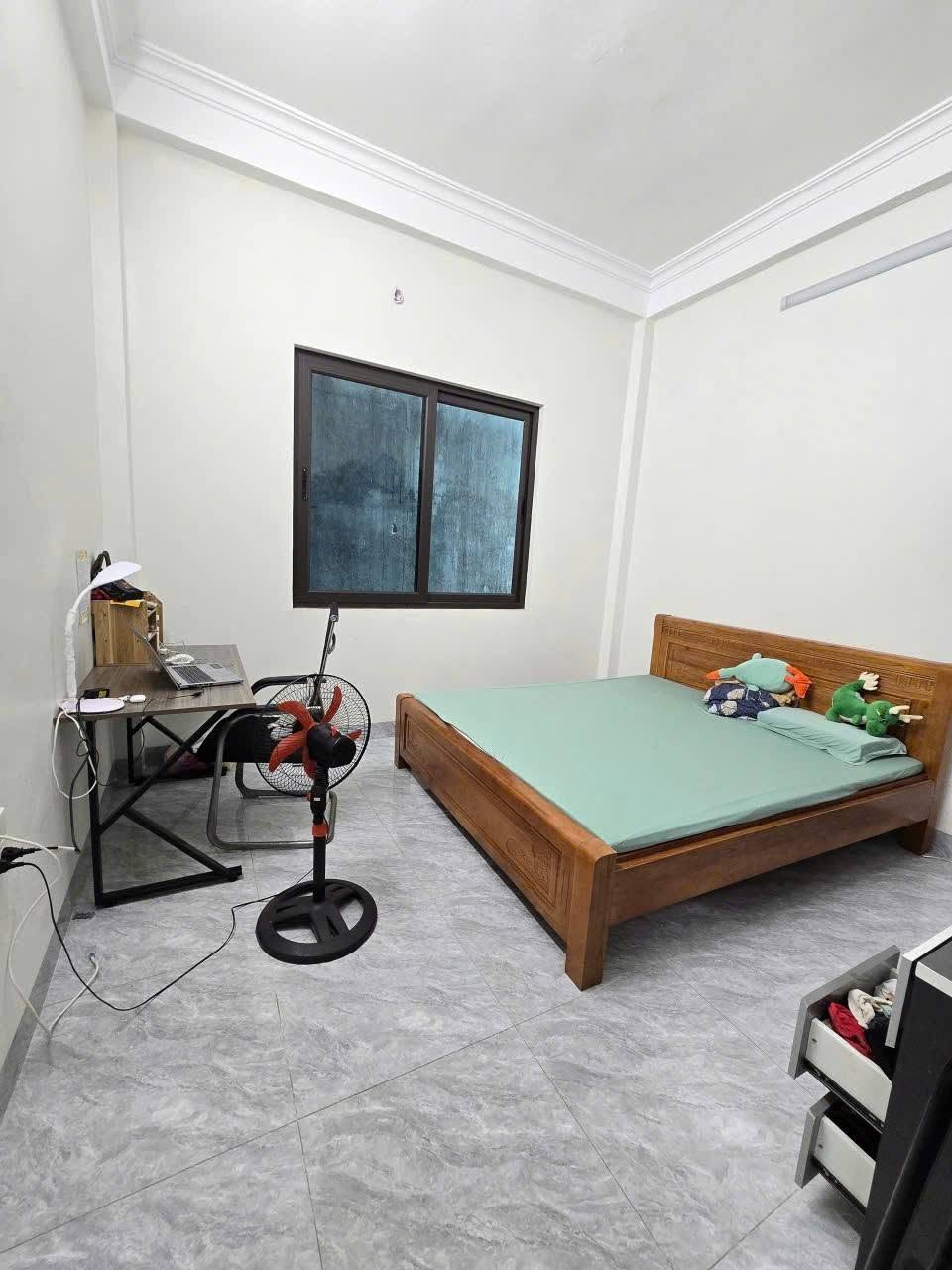 Chính chủ bán nhà phố Hàng Giày, 4 tầng, mặt tiền 10m, 90m2, 32 tỉ, homestay đỉnh 16012685