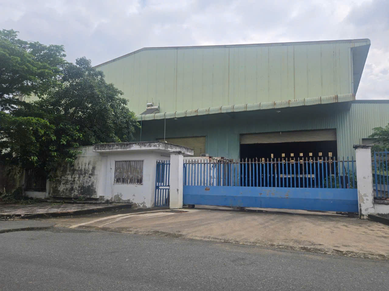 Nhà xưởng quy mô lớn 5.000m2 - KCN Tân Đô, Đức Hòa, Tây Ninh - 2 cổng,  sổ hồng riêng 16012696