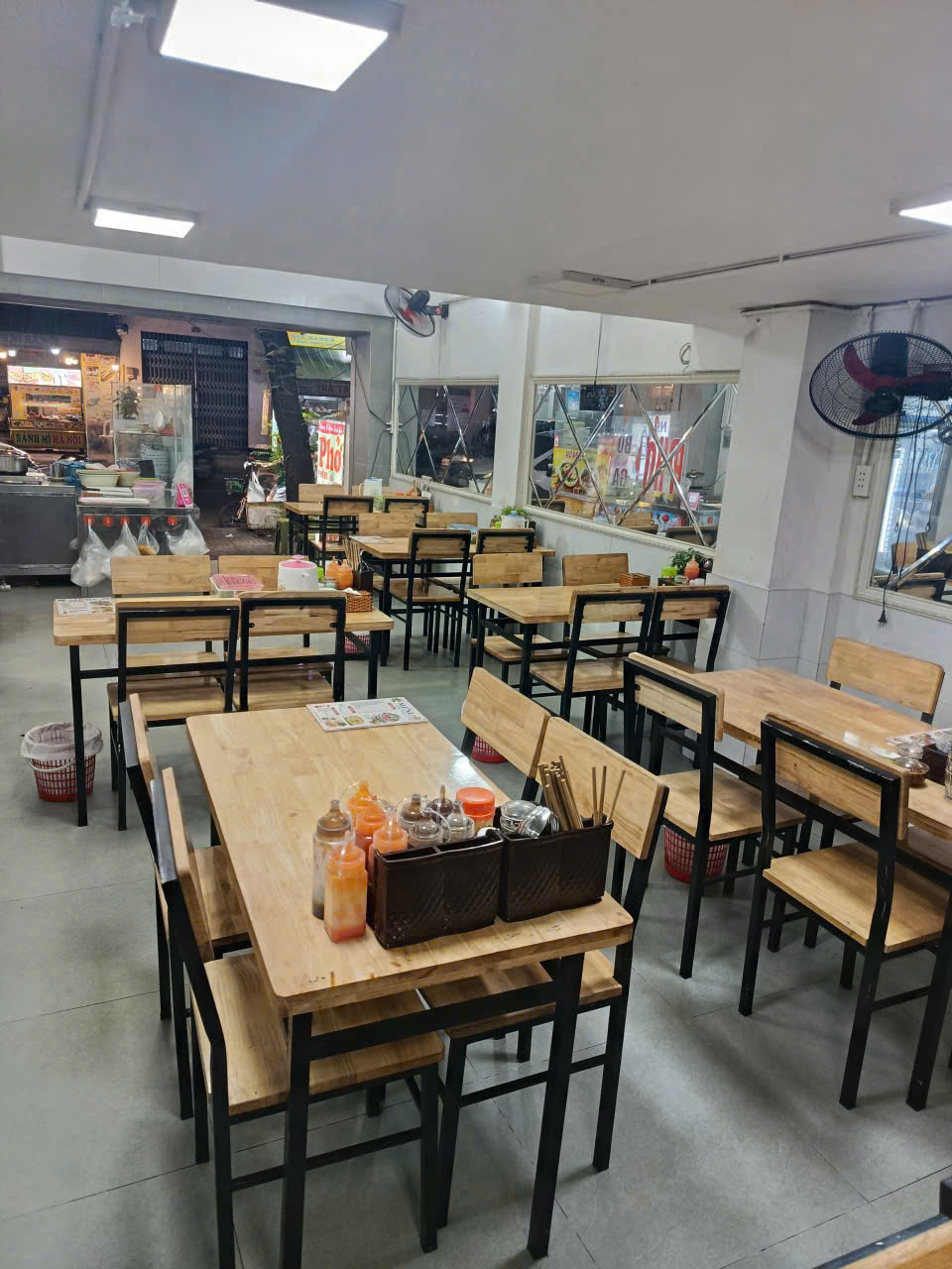 CHÍNH CHỦ CẦN SANG NHƯỢNG MẶT BẰNG QUÁN PHỞ – TÂN BÌNH ,TPHCM, ĐẦY ĐỦ ĐỒ DÙNG, VÀO LÀ KINH DOANH 16012703