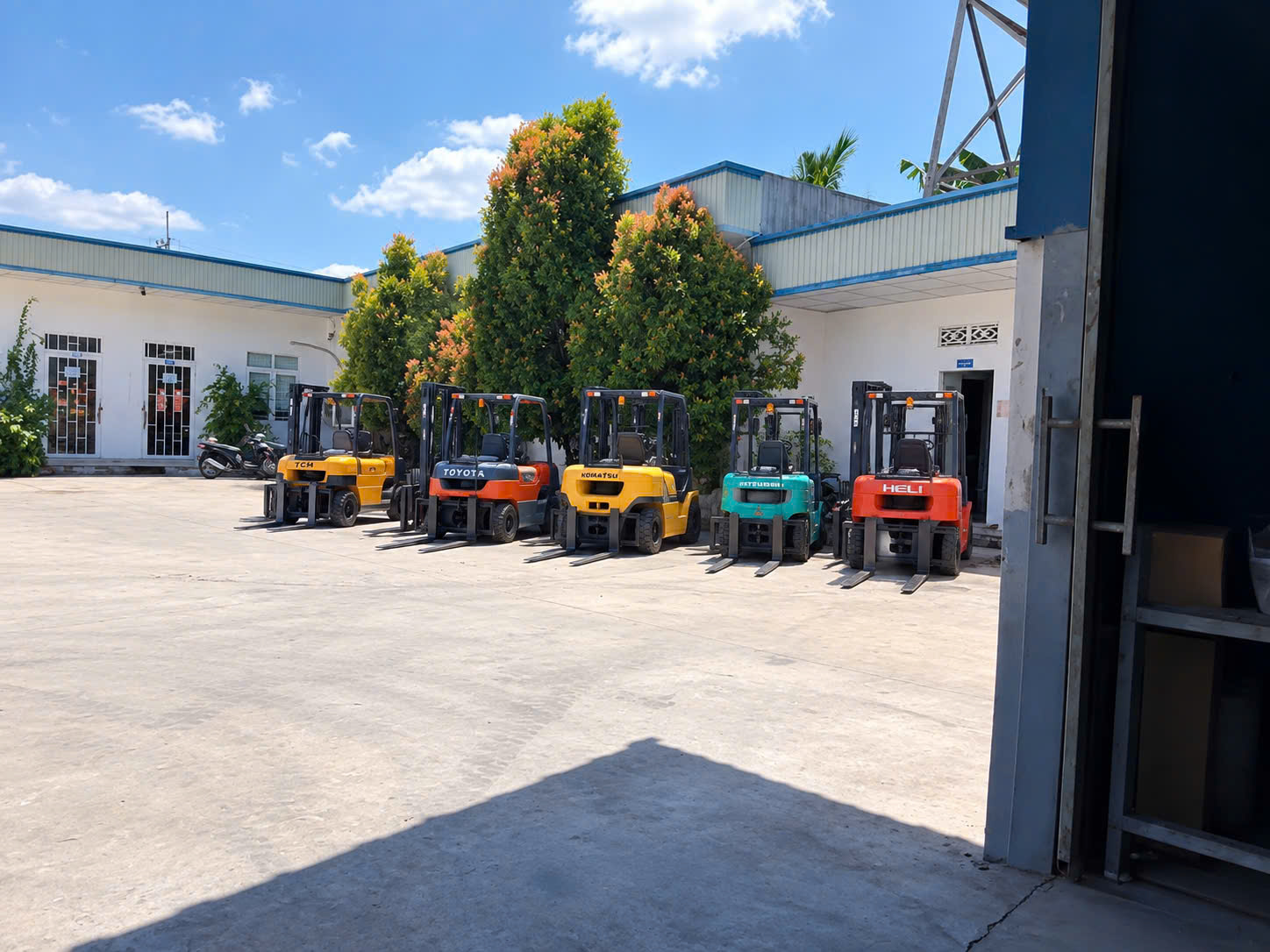 XN502 cho thuê nhà xưởng kiên cố thích hợp sản xuất ngày đêm xa khu dân cư, trống xưởng 16012765