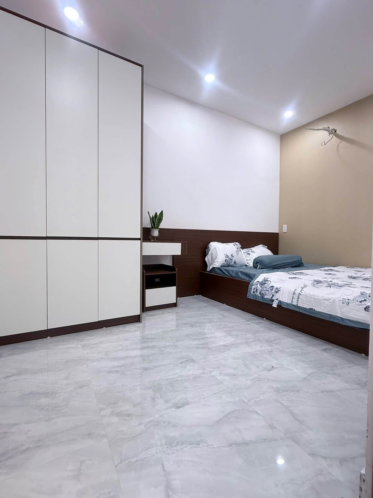 HÀNG HIẾM - NHÀ 2 MẶT KIỆT RẤT THOÁNG - NGUYỄN PHƯỚC NGUYÊN 16012816