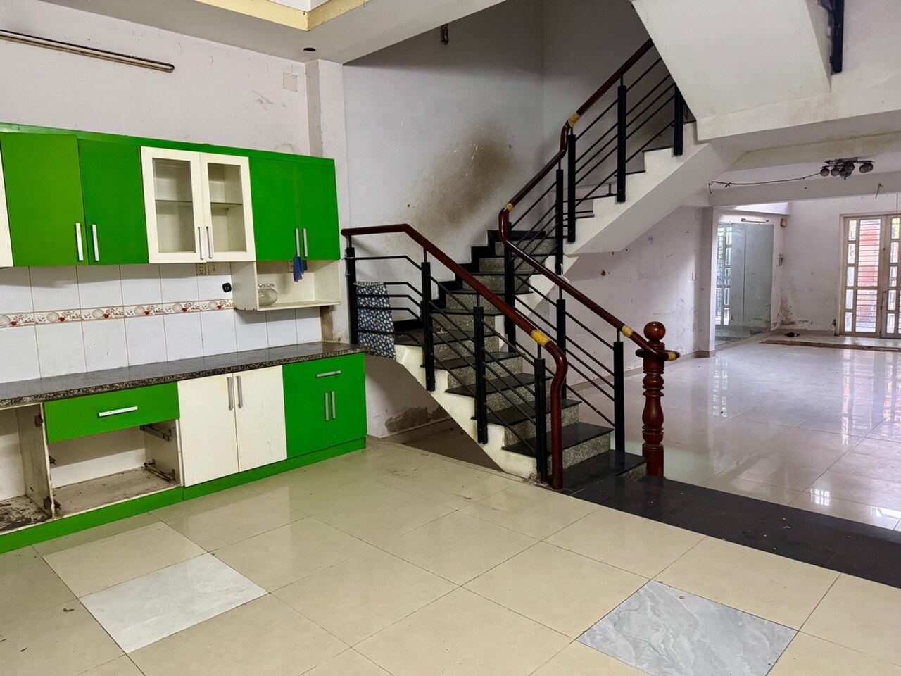 H3028* Nhà 5T Giá Rẻ Có Sân Đỗ Ô Tô gần Cầu Trường Đai, Giá 8.x Tỷ 16012856