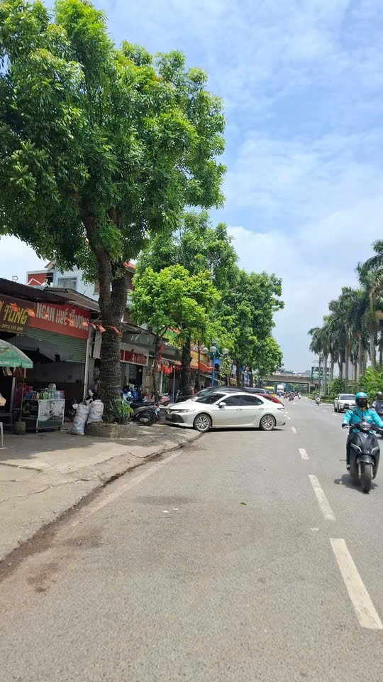 CHO THUÊ MẶT BẰNG ĐẸP – ĐẦU ĐƯỜNG ECOPARK , VĂN GIANG, HƯNG YÊN 16012884