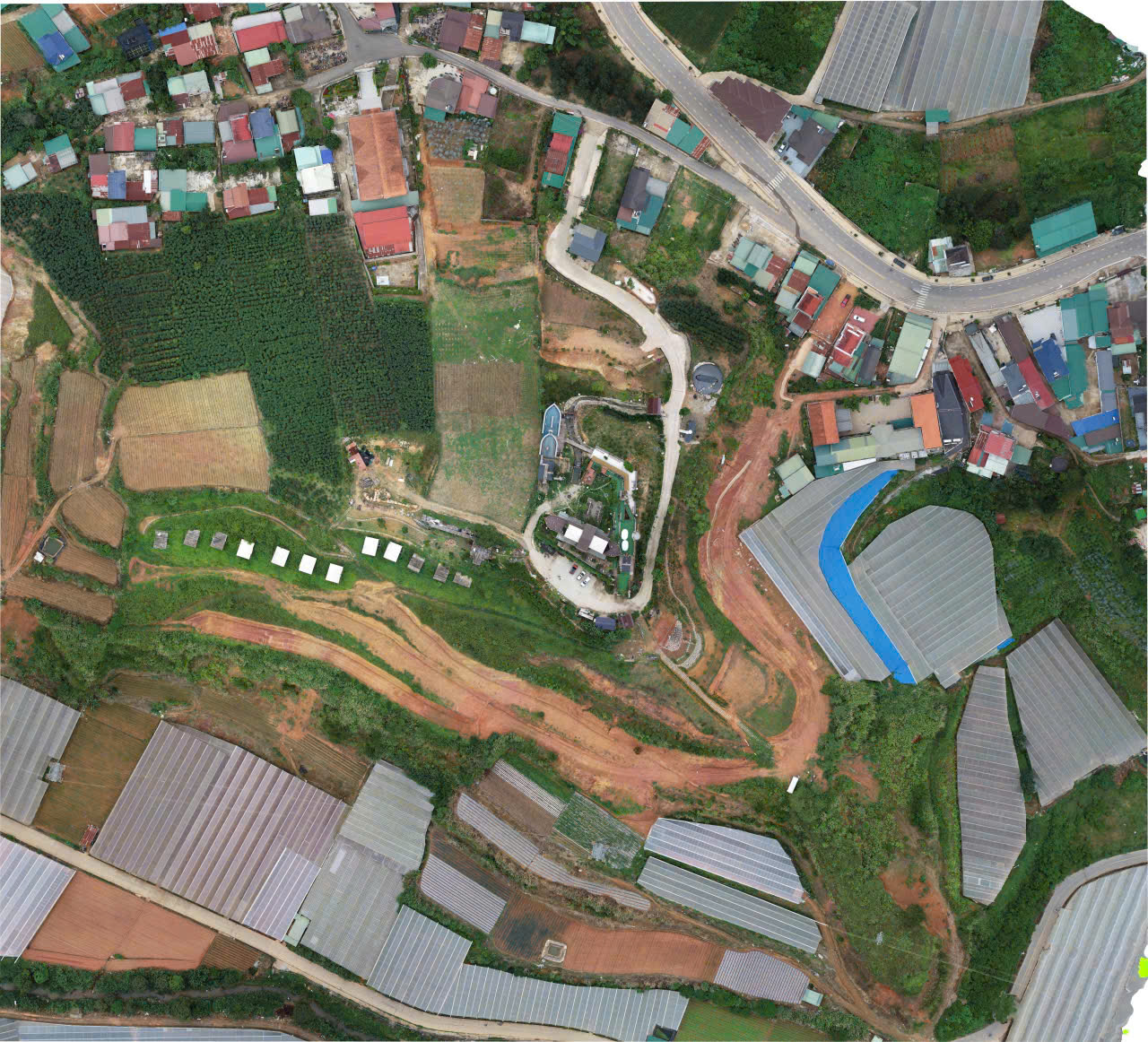 Bán 2ha đến 2ha5 đất trung tâm langbiang 16012903