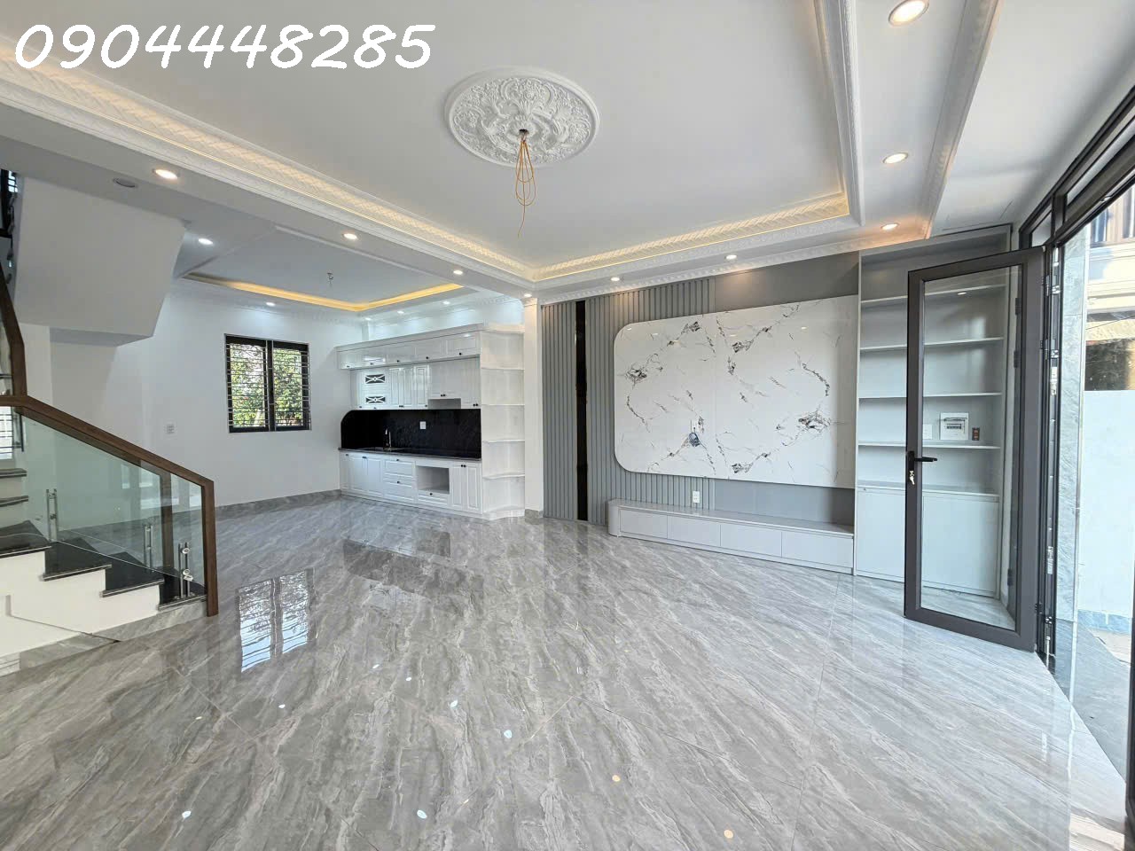 Nhà đẹp độc lập sân cổng riêng mặt ngõ cách đường chính 20m ô tô đỗ cửa tại Đằng Hải Hải An 16012940