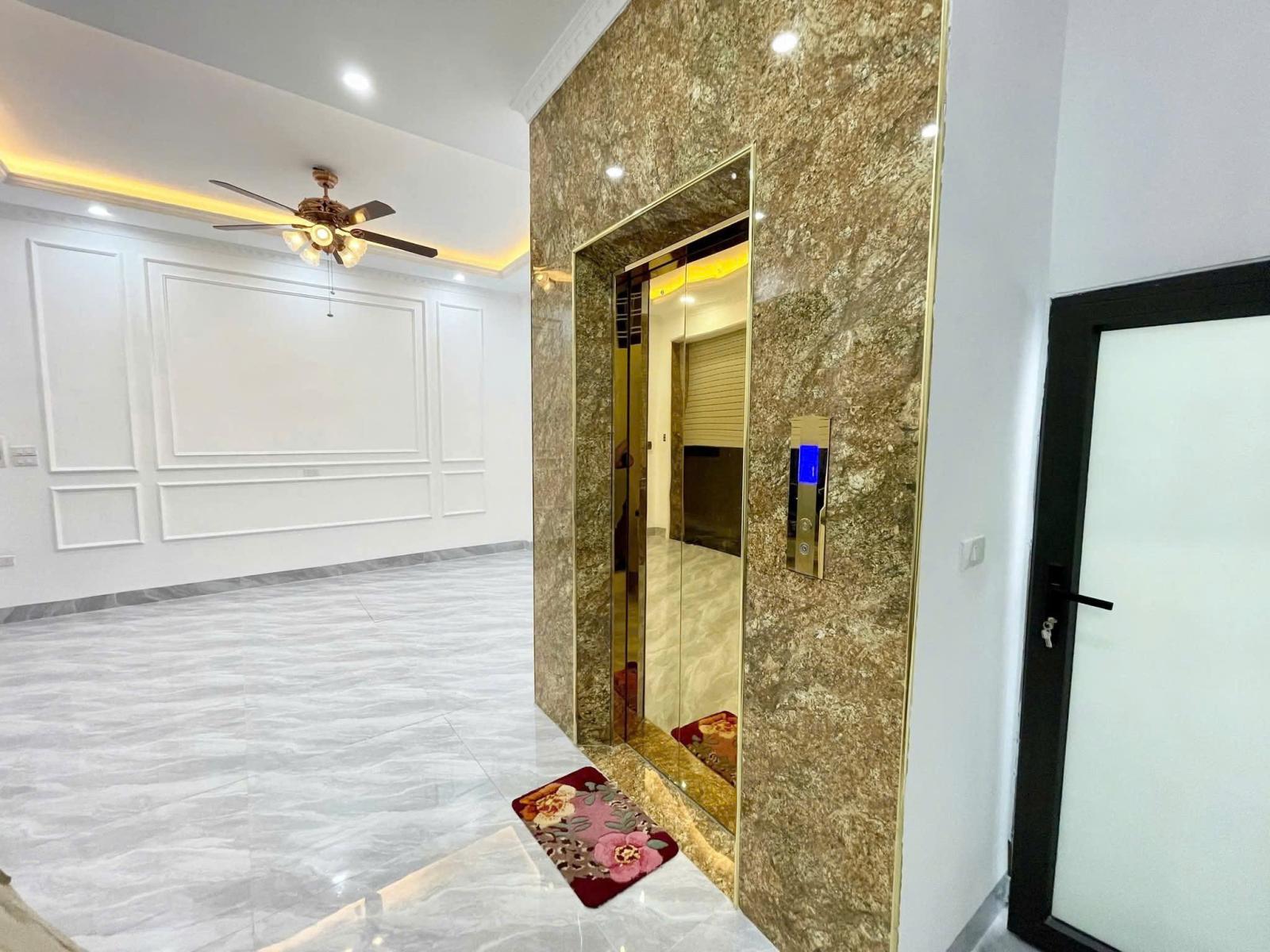 CHO THUÊ NHÀ PHÁO ĐÀI LÁNG – ĐỐNG ĐA  35M² × 6 TẦNG  THANG MÁY  4PN  20 TRIỆU/THÁNG 16012954