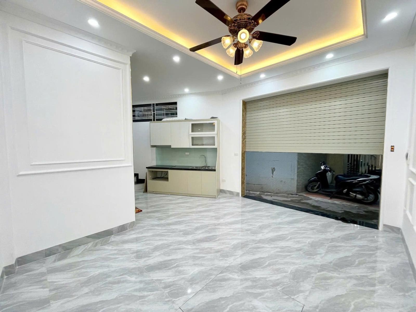 CHO THUÊ NHÀ PHÁO ĐÀI LÁNG – ĐỐNG ĐA  35M² × 6 TẦNG  THANG MÁY  4PN  20 TRIỆU/THÁNG 16012954