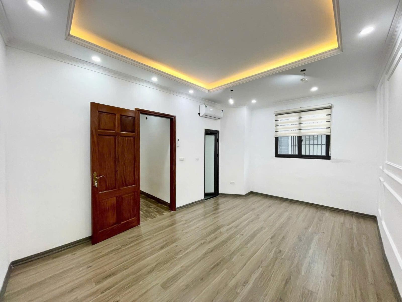 CHO THUÊ NHÀ PHÁO ĐÀI LÁNG – ĐỐNG ĐA  35M² × 6 TẦNG  THANG MÁY  4PN  20 TRIỆU/THÁNG 16012954