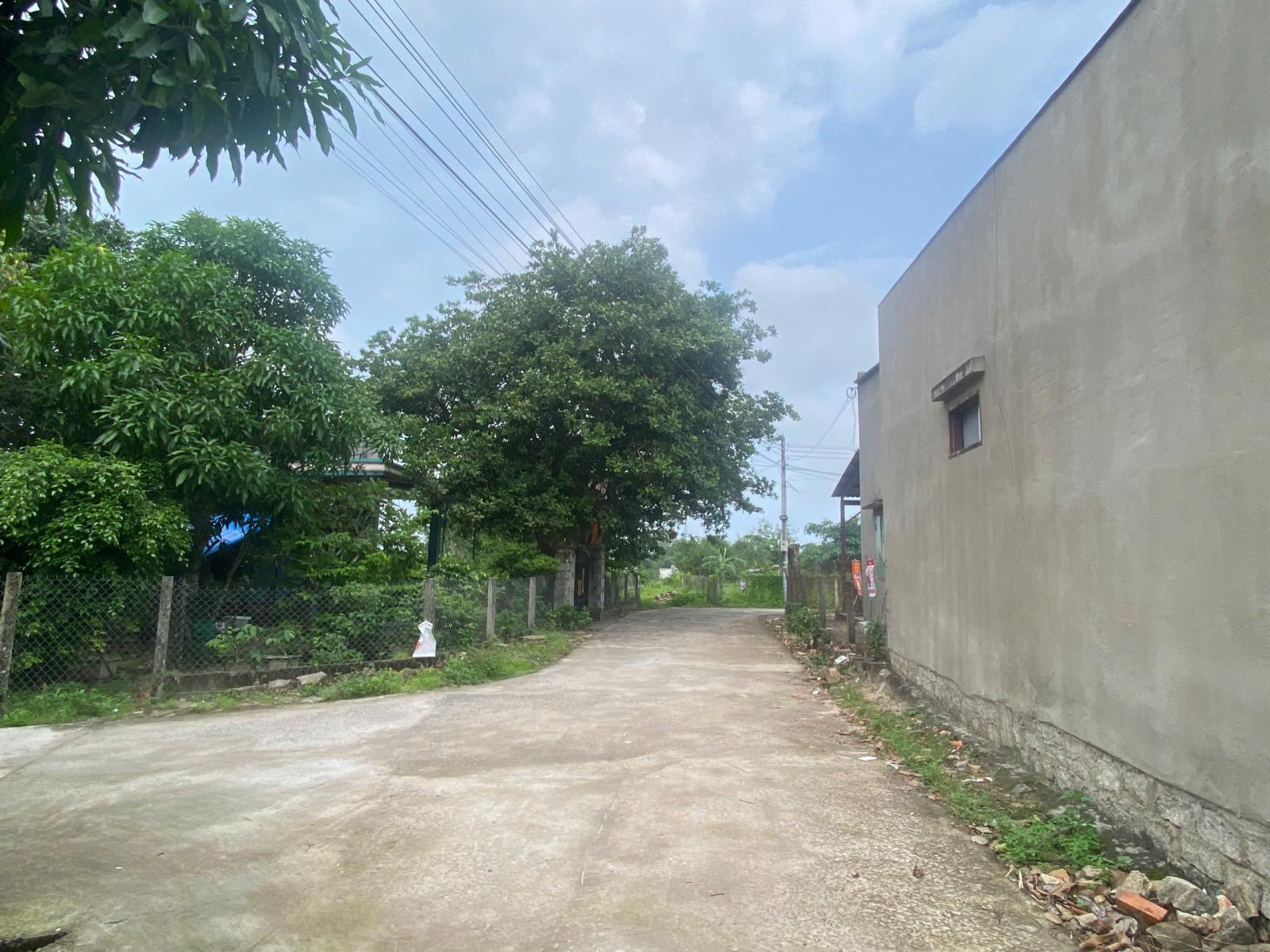 Bán đất 2 mặt đường bê tông Hẻm Trưng Trắc - Tân An - LaGi giá ngộp 1.1 tỷ 16012972