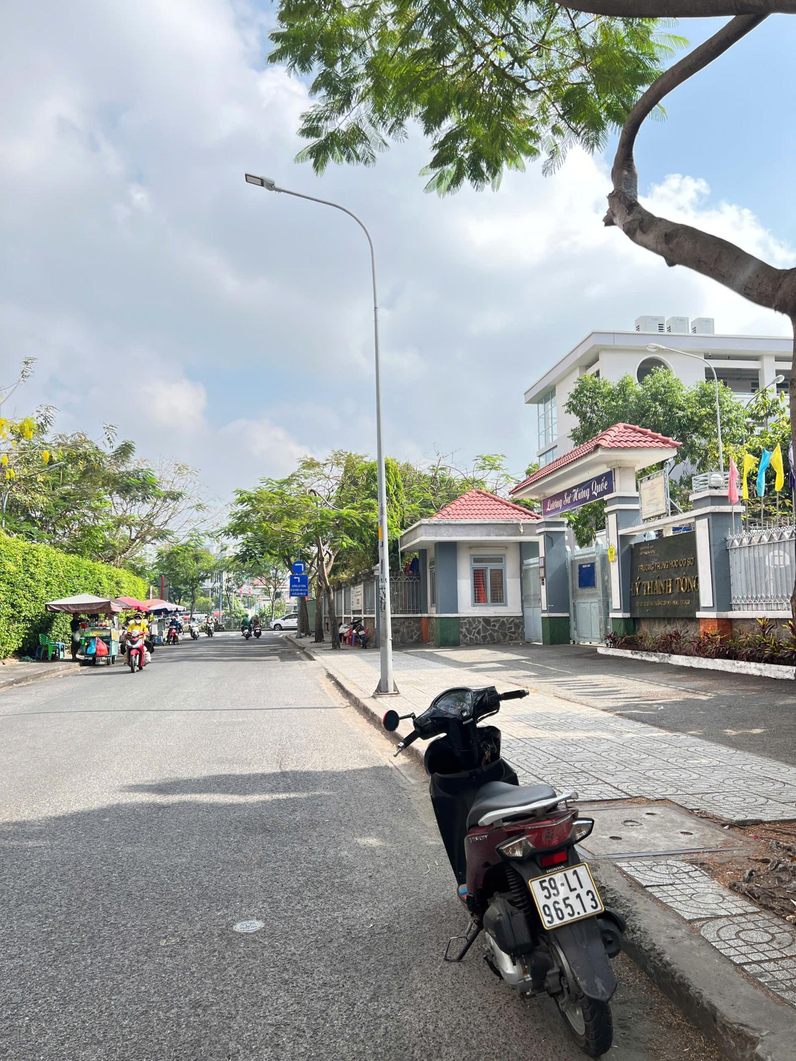 Căn hộ góc 62m2 tầng cao chung cư  view sông 481 Hưng Phú - Ba Đình P9Q8. Giá: 2.3 tỷ 16012998